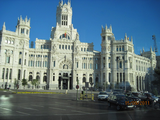 MADRID - Palatul Bunavista din Plaza Cibeles