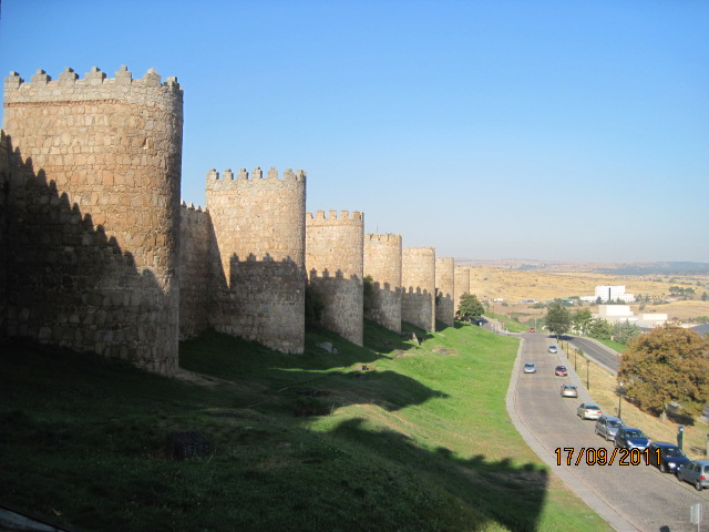 AVILA - Zidul roman de aparare a orasului